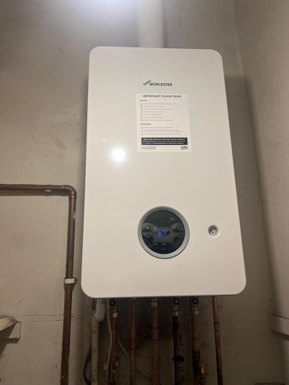 One Bedroom Apartment In Gorgie With New Central Heating System 에든버러 외부 사진